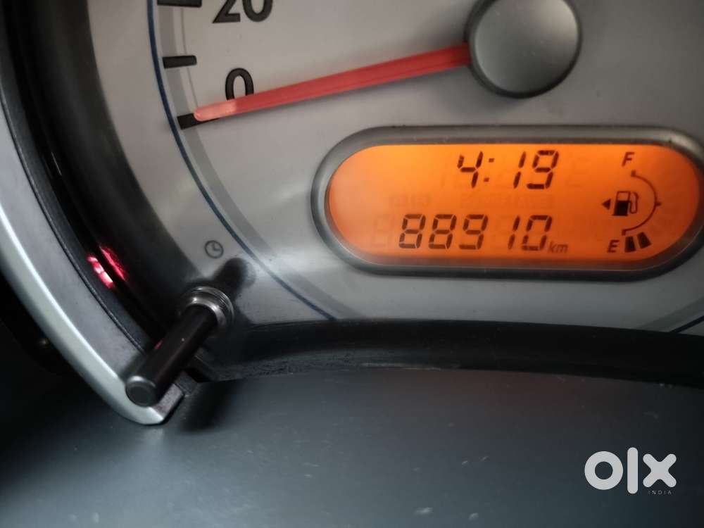 Maruti Suzuki Ritz Vxi, 2013, Petrol