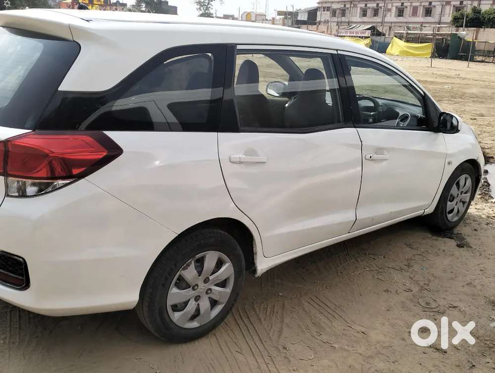 Honda Mobilio 2015 Diesel 122000 Km Driven