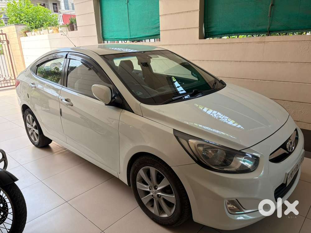Hyundai Fluidic Verna 2013