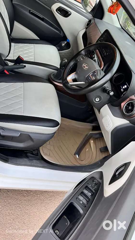 Hyundai Aura 2025 Petrol 60000 Km Driven