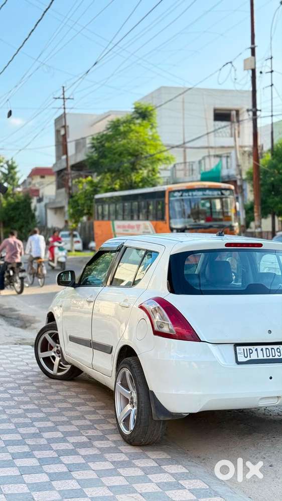 Maruti Suzuki Swift Petrol 2017