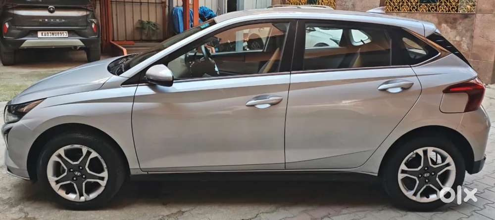 Hyundai I20 Sportz 1.2 Ivt, 2023, Petrol