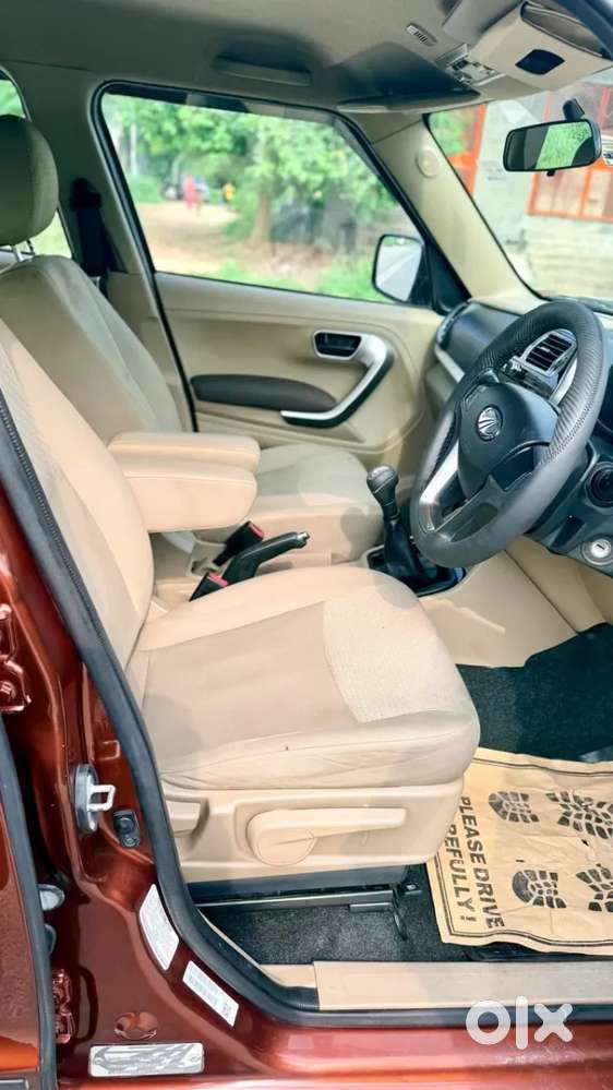 Mahindra Tuv 300 T10, 2019, Diesel