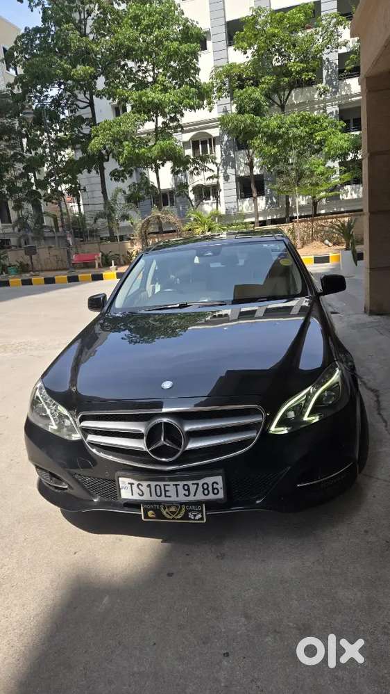 Extremely Well Maintained With Full Accesories Black Colour Fancy No