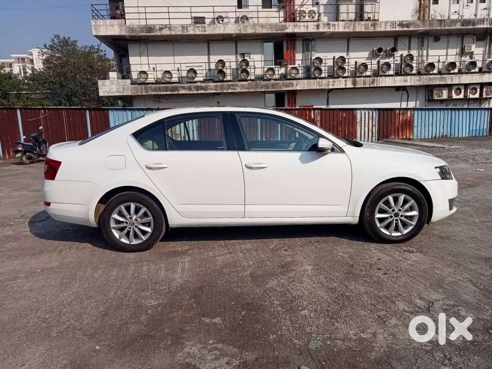 Skoda Octavia 1.8 Tsi Style Plus At, 2016, Petrol