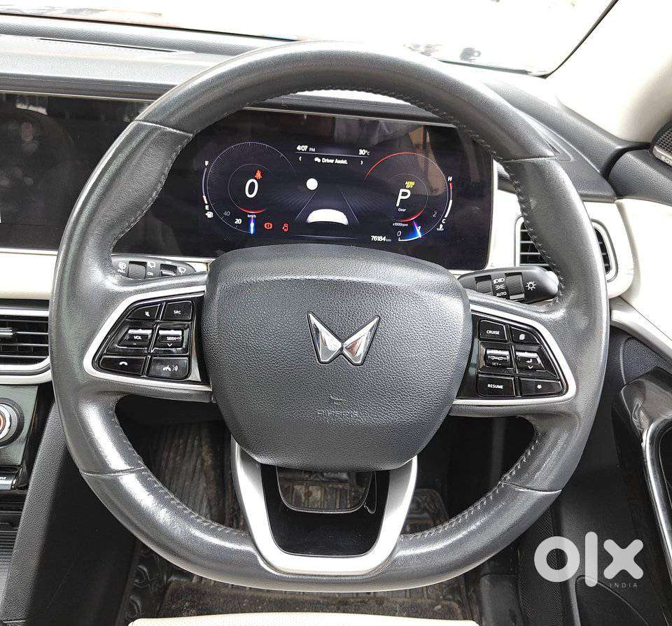 Mahindra Xuv700 2.2 Ax 7 Diesel At Luxury Pack Str, 2022, Diesel
