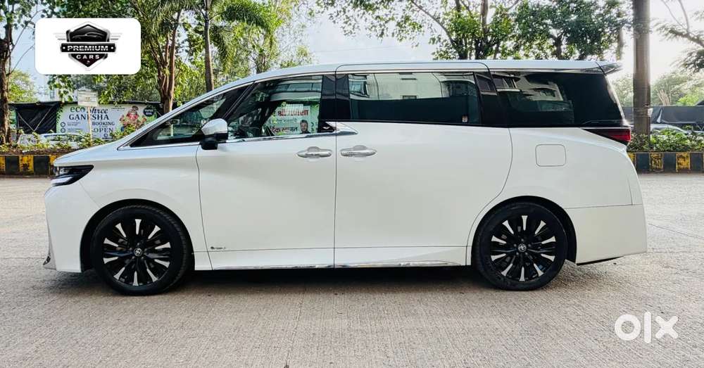 Toyota Vellfire Vip – Executive Lounge, 2024, Petrol