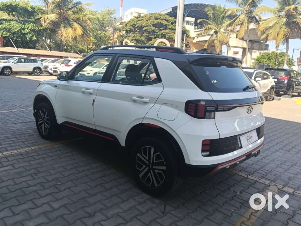 Hyundai Venue S Turbo, 2023, Petrol