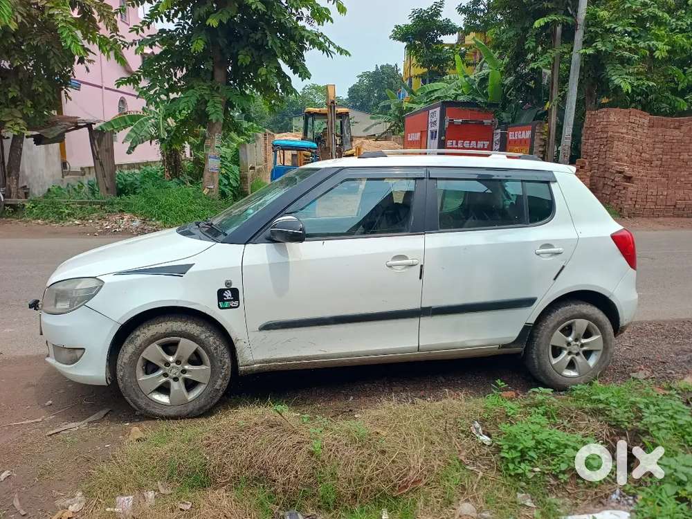Skoda Fabia Petrol Manual 2011