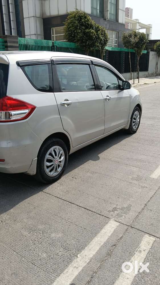 Maruti Suzuki Ertiga 2012-2015 Zxi, 2012, Cng & Hybrids