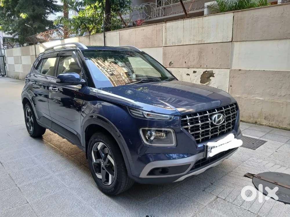 Hyundai Venue 2019 Petrol 35000 Km Driven