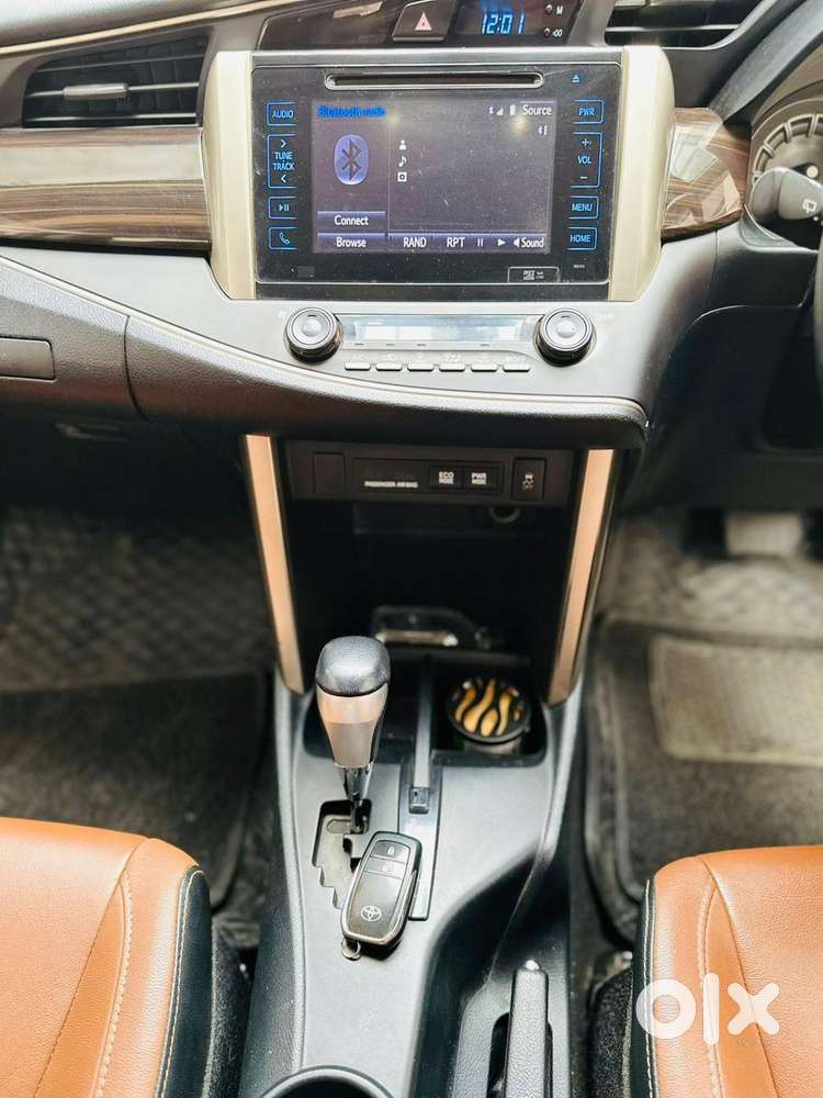 Toyota Innova Crysta [2020-ongoing] 2.7 Zx At 7 Str, 2019, Petrol