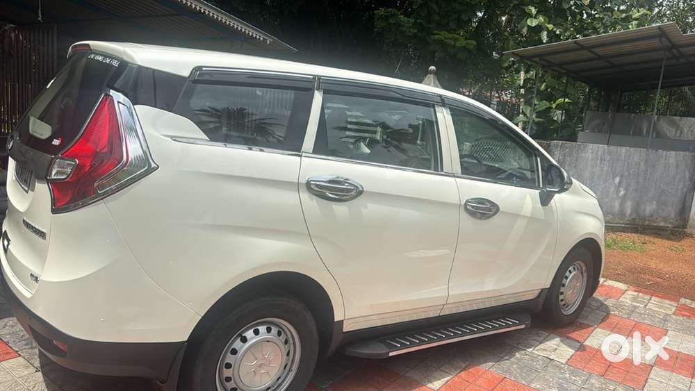 Mahindra Marazzo Diesel 2019 Car