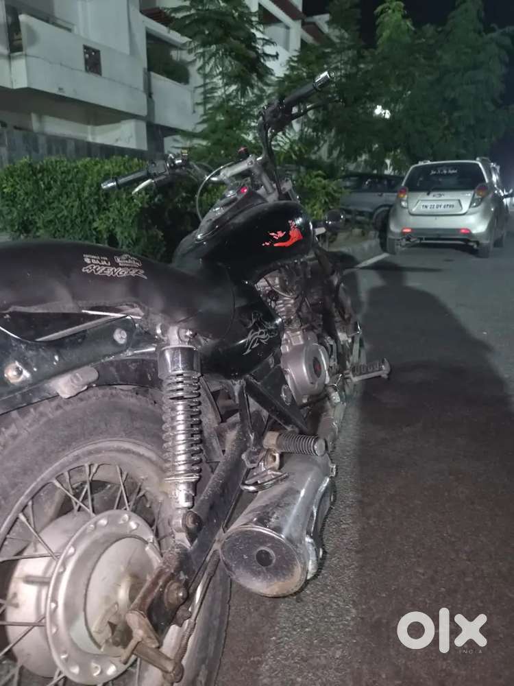 Bajaj Avenger Street 2012