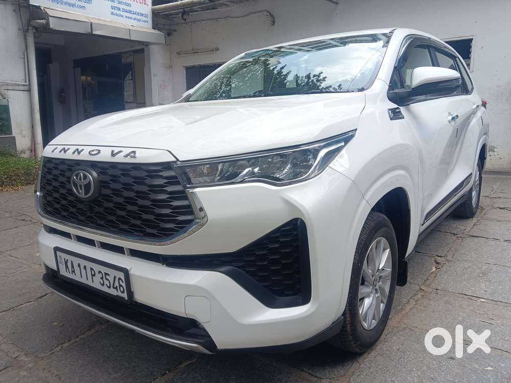Toyota Innova Hycross 2.0 Gx 8 Str, 2024, Petrol