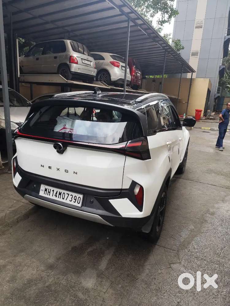 Tata Nexon Petrol 2025