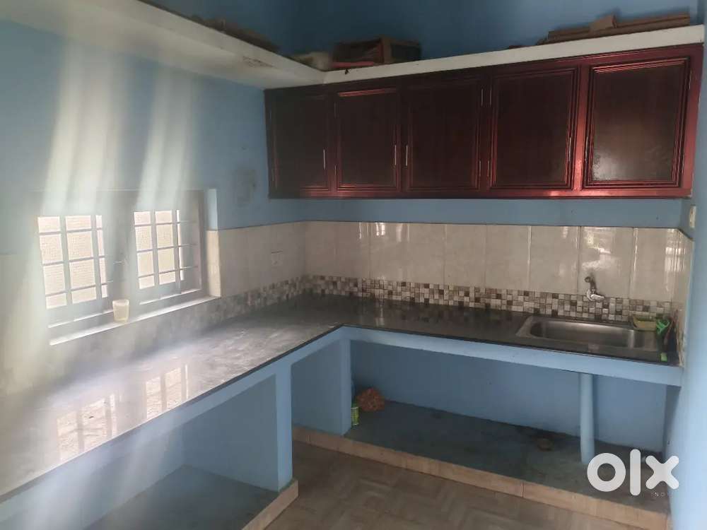 2BHK in Vazhakkala