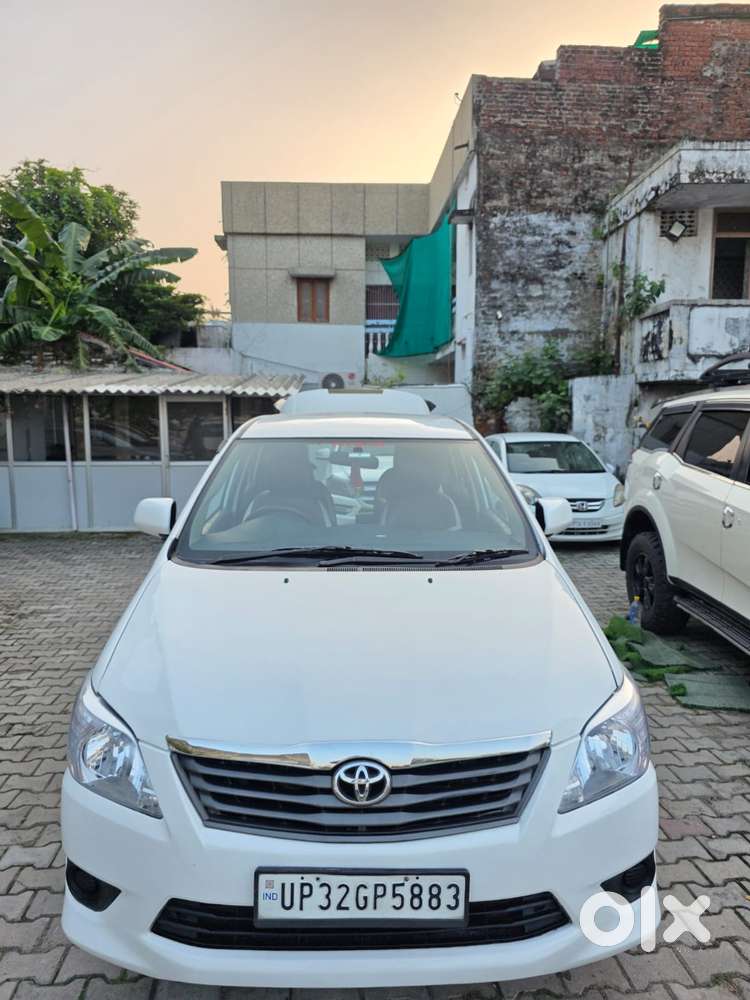 Toyota Innova 2.5 G (diesel) 7 Seater Bs Iv, 2015, Diesel