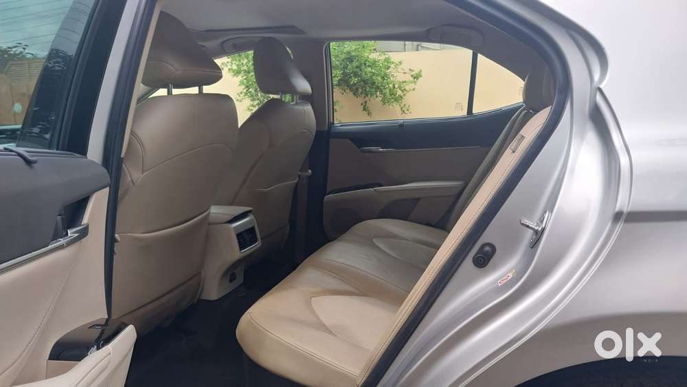 Toyota Camry Hybrid, 2019, Petrol