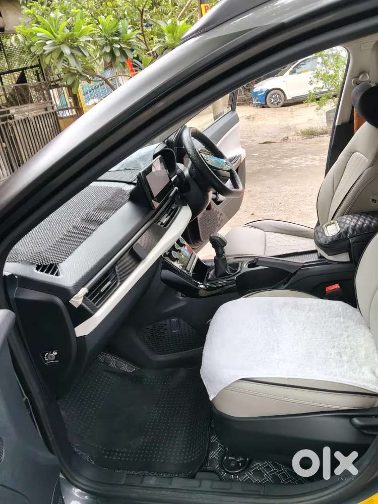 Tata Nexon Pure Plus 2025