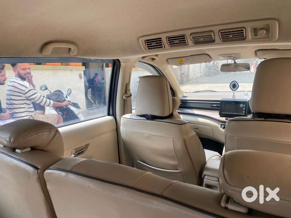 Maruti Suzuki Ertiga 1.5 Zxi Plus Shvs, 2018, Petrol