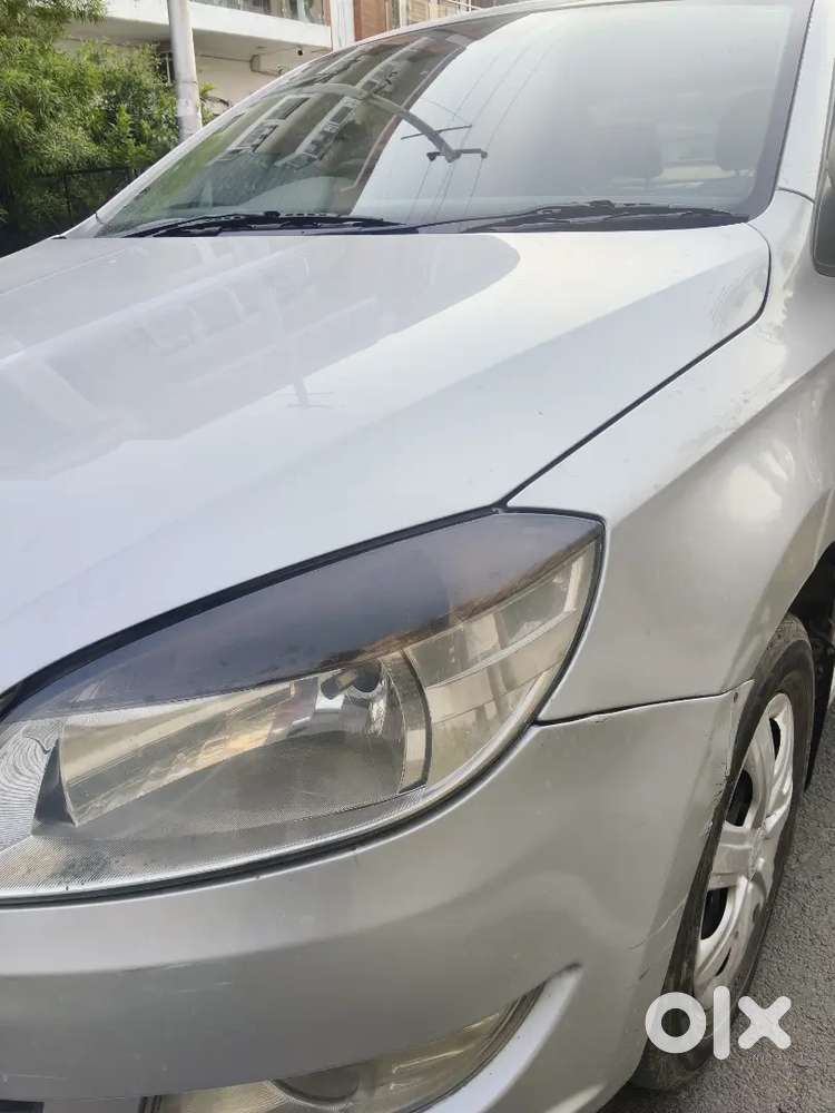 Skoda Rapid 2014 Diesel 98000 Km Driven