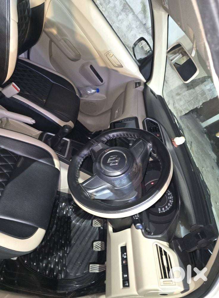 Maruti Suzuki Dzire 1.2 Vxi Cng, 2025, Cng & Hybrids