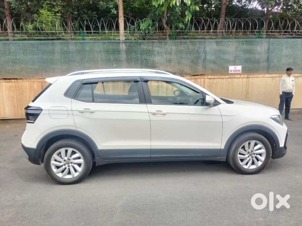 Volkswagen Taigun 1.0 Tsi Highline At, 2022, Petrol