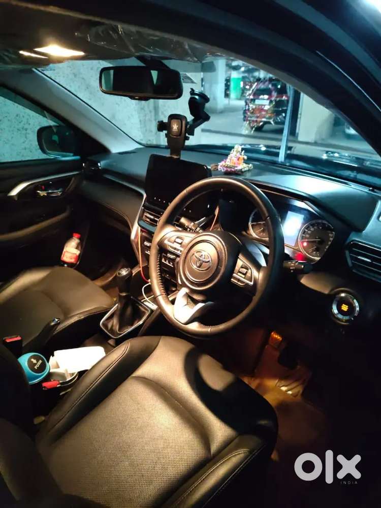 Black Toyota Hyryder 2023 Petrol Well Maintained