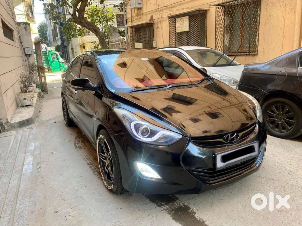 Hyundai Elantra 2015 Diesel 79000 Km , Dl Registered Noc Available