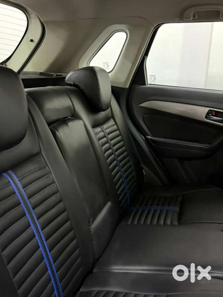 Maruti Suzuki Brezza Zdi+ Dual Tone, 2016, Diesel