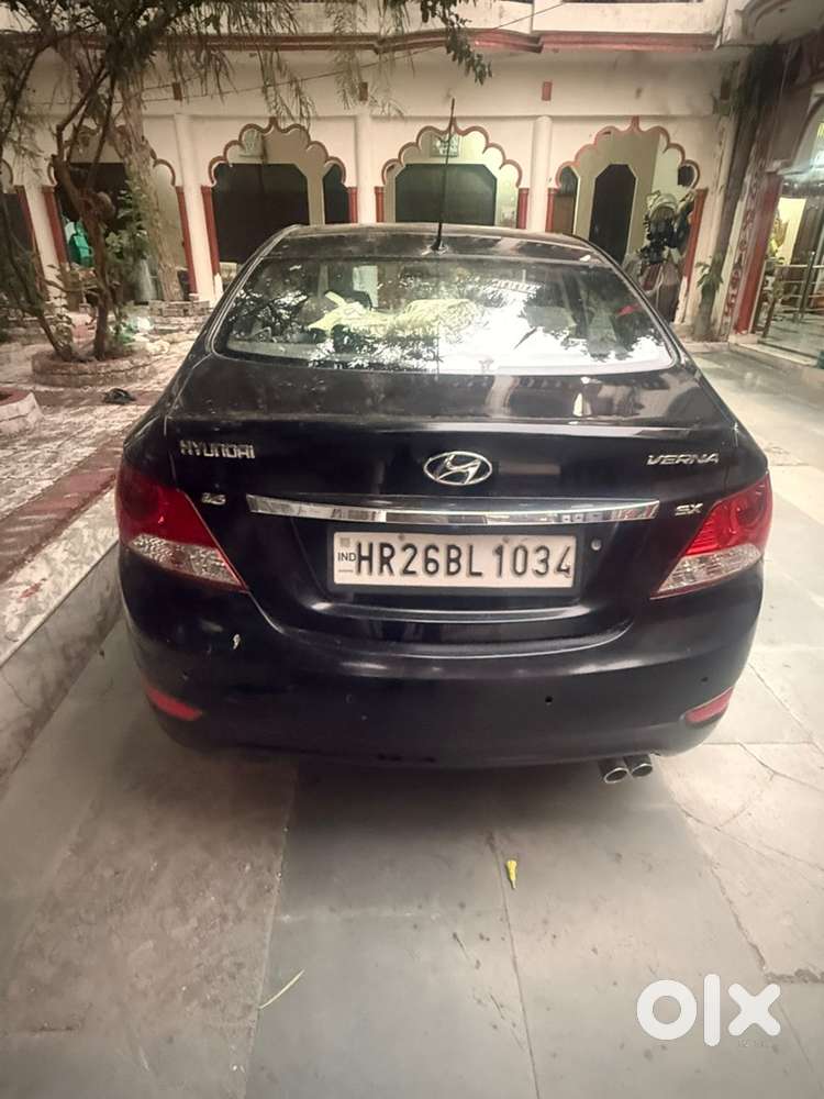 Hyundai Fluidic Verna 2012
