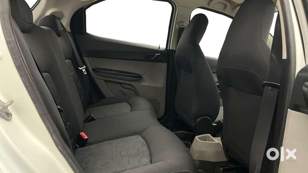 Tata Tiago 1.2 Revotron Xt, 2016, Petrol