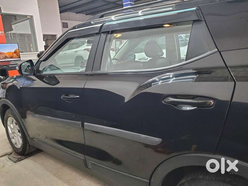Mahindra Xuv300 35000 Km Driven