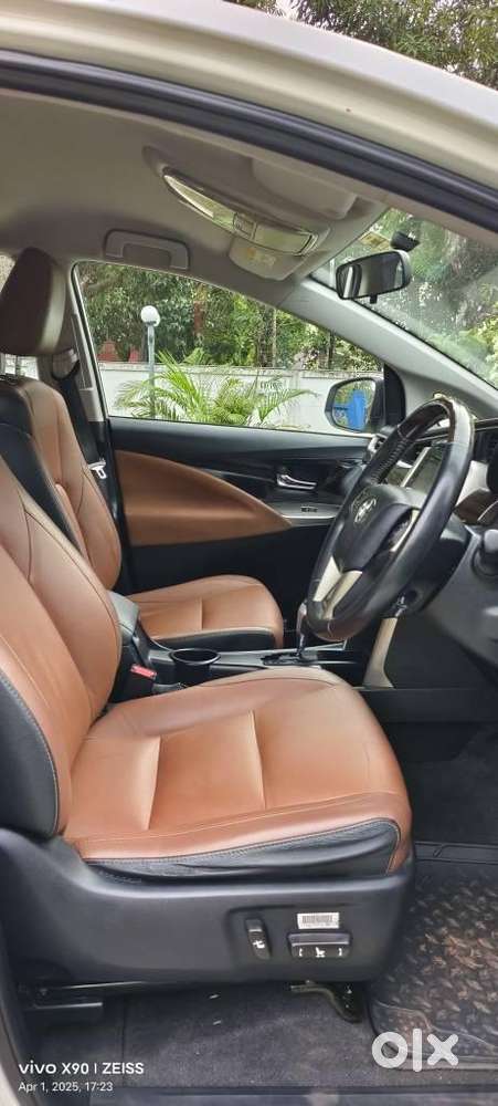 Toyota Innova Crysta 2.8z Automatic, 2018, Diesel