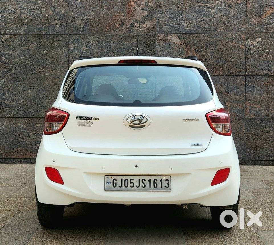 Hyundai Grand I10 Sportz Cng, 2017, Cng & Hybrids