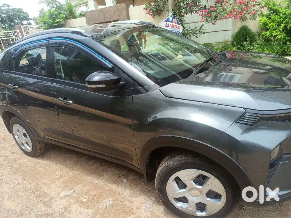 Tata Nexon 2025 Petrol 4000 Km Driven