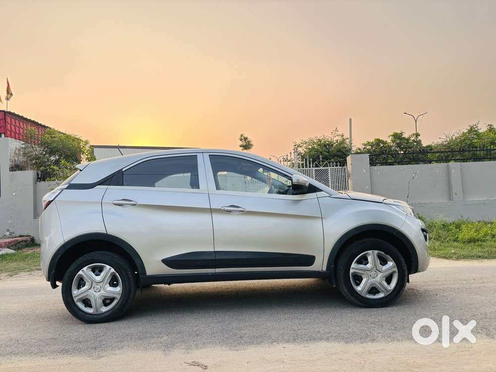 Tata Nexon 1.5 Revotorq Xm (s), 2019, Petrol
