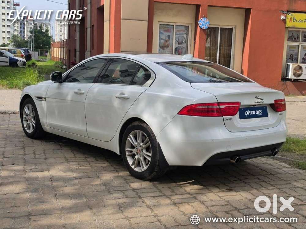 Jaguar Xe Portfolio, 2017, Petrol