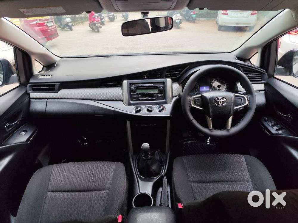Toyota Innova Crysta 2.4 Gx Mt, 2017, Diesel