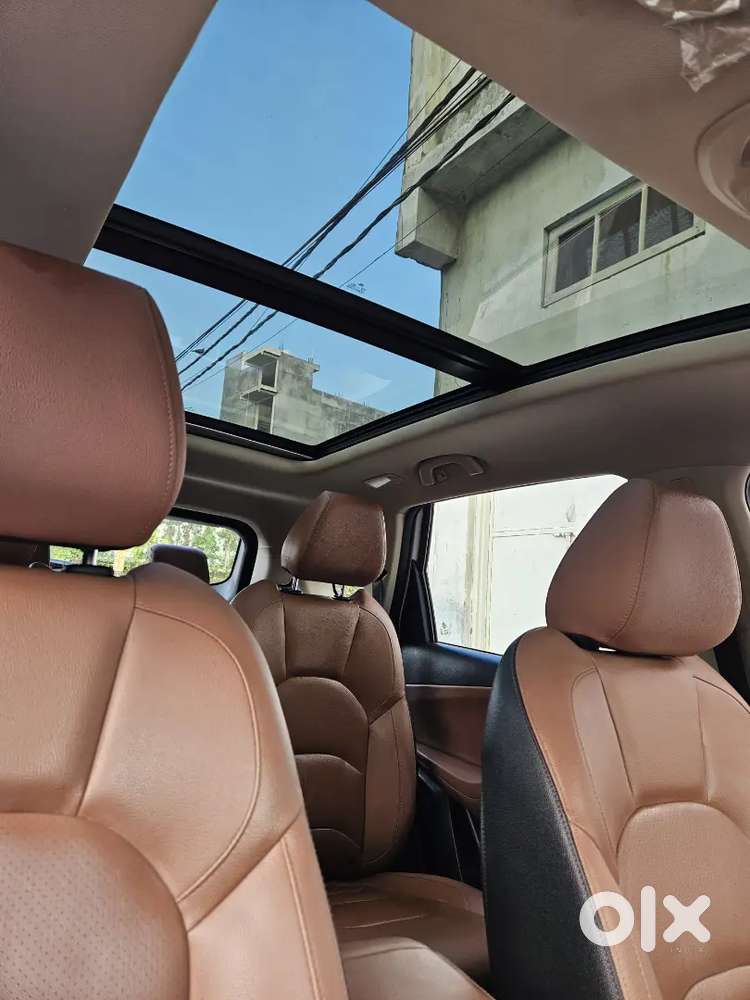 Mg Hector Plus Savvy Pro 2023