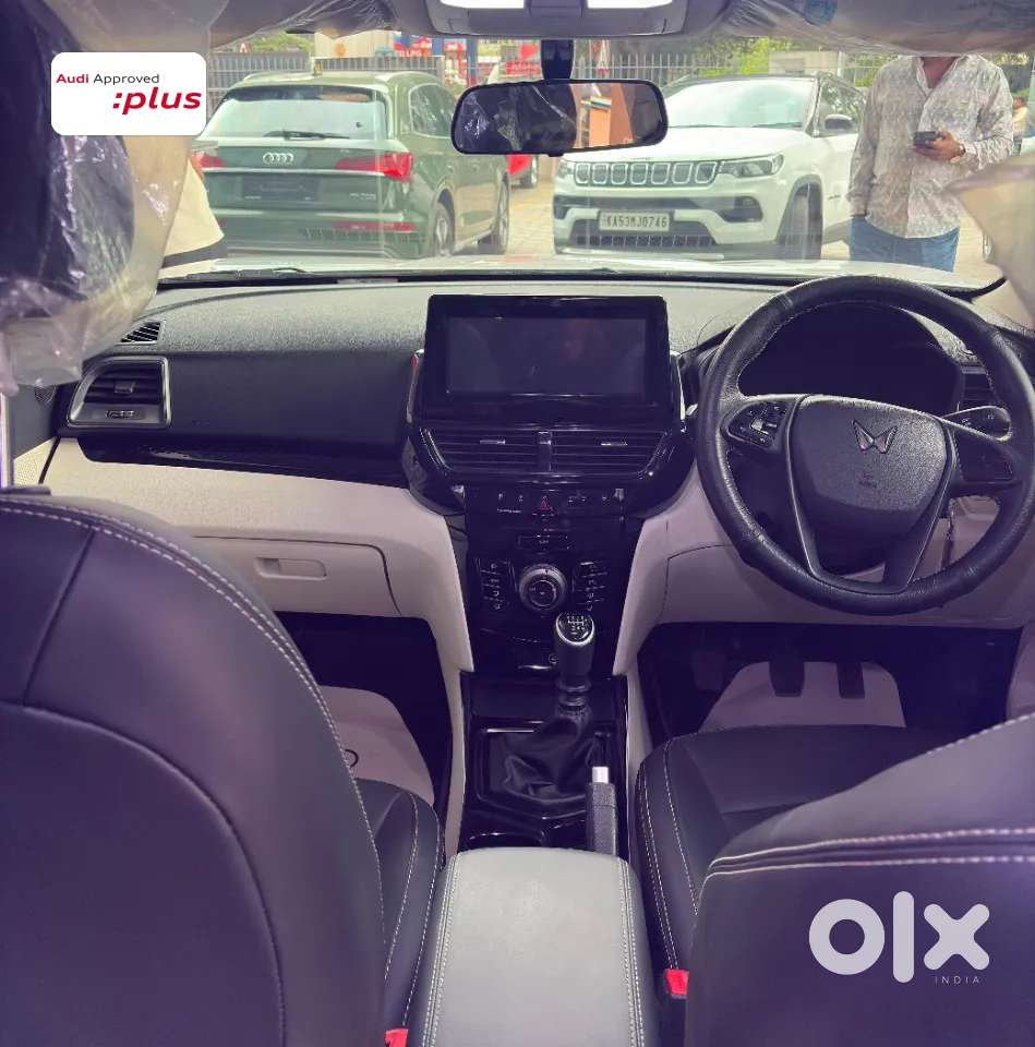 Mahindra Xuv 3xo, 2025, Petrol