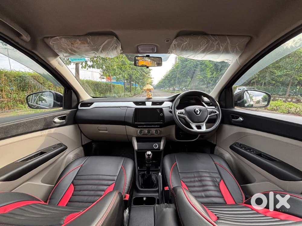 Renault Triber Rxz, 2025, Petrol