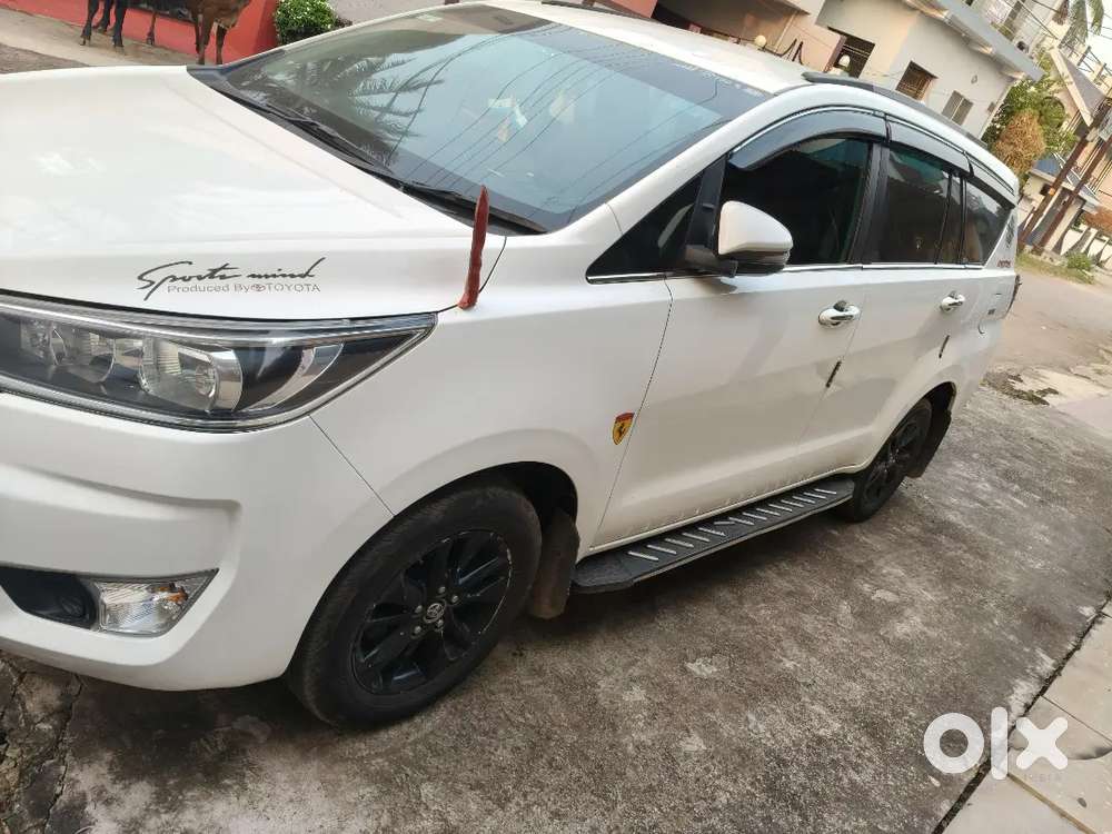 Toyota Innova Crysta 2023 Diesel Variant