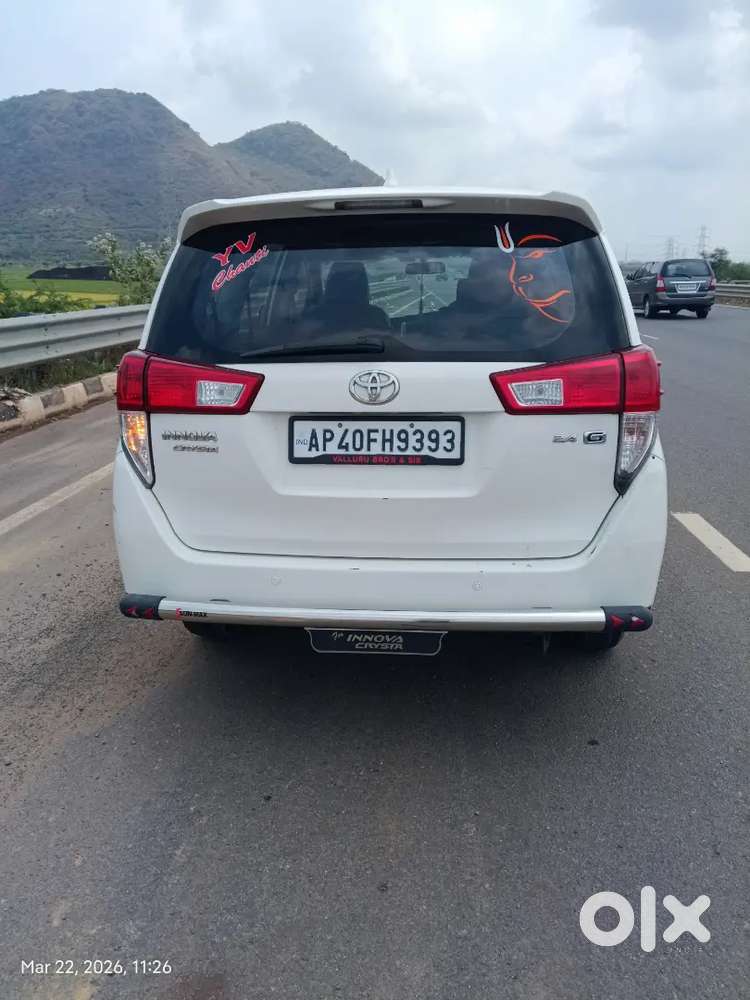 Toyota Innova Crysta 2018 Diesel 130000 Km Driven