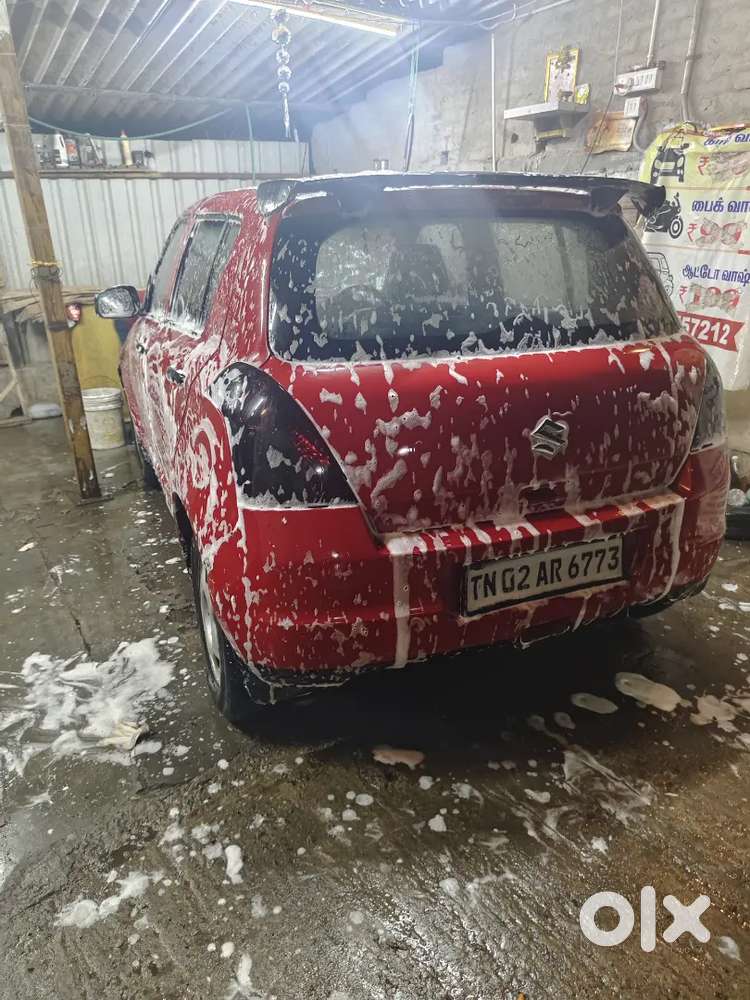 Maruti Suzuki Swift 2011 Petrol Single Owner 84000 Km Driven