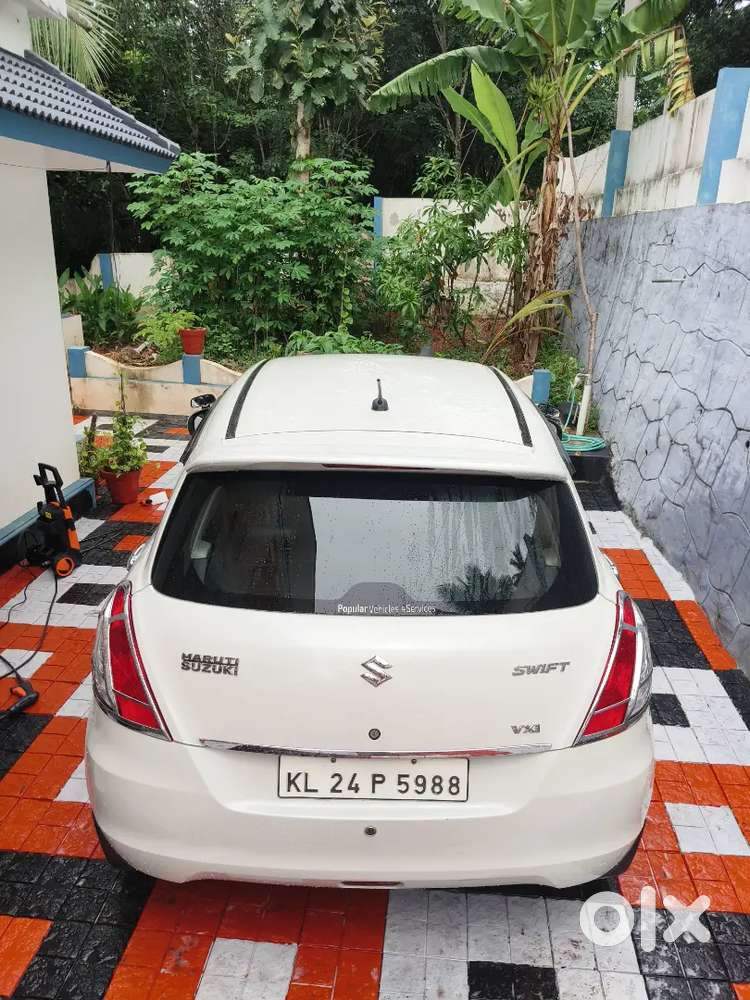 Maruti Suzuki Swift Vxi 2017