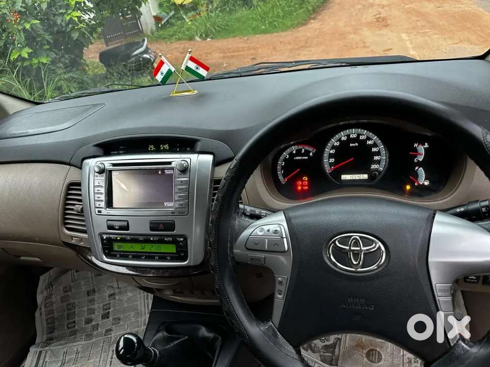 Toyota Innova 2015 Diesel Well Maintained