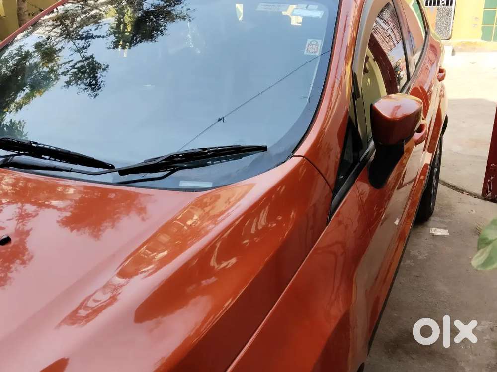 Ford Ecosport Platinum Edition With 6 Airbag 5 Star Safety Rating