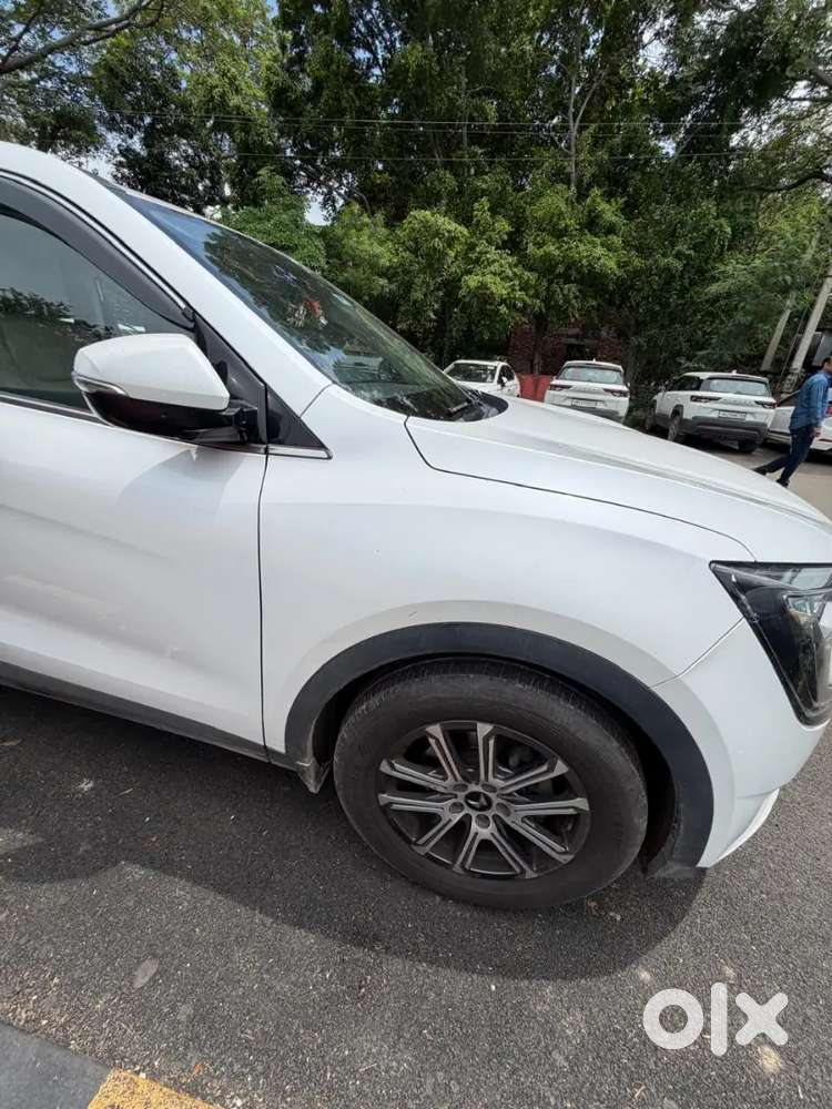 Mahindra Xuv700 Petrol 2025